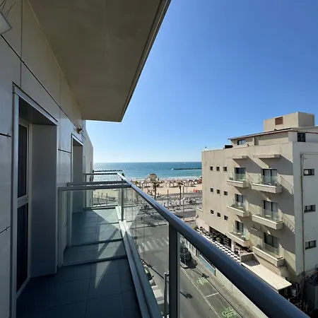 Abratel Sea View Hotel Tel Aviv Exterior photo