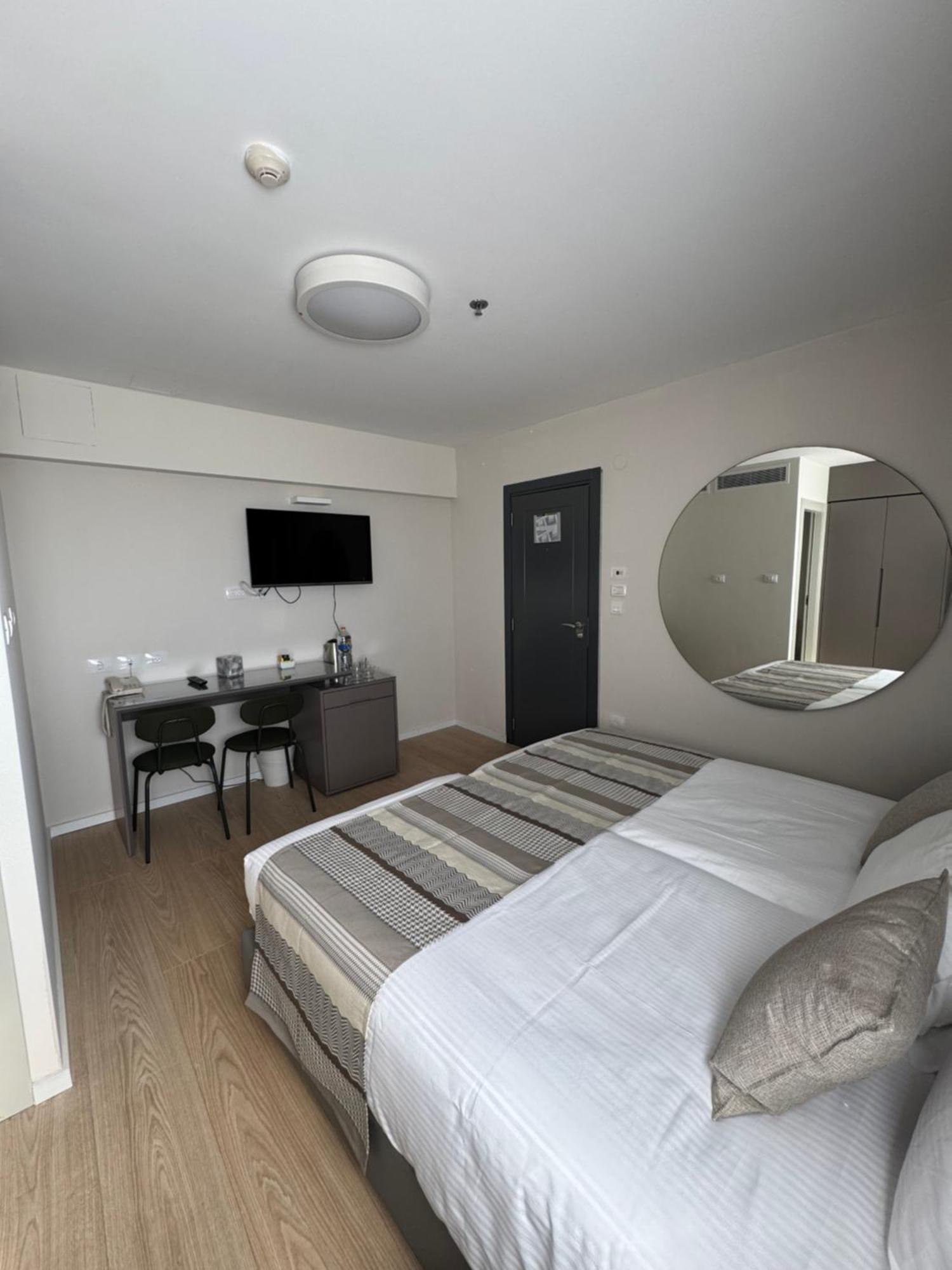 Abratel Sea View Hotel Tel Aviv