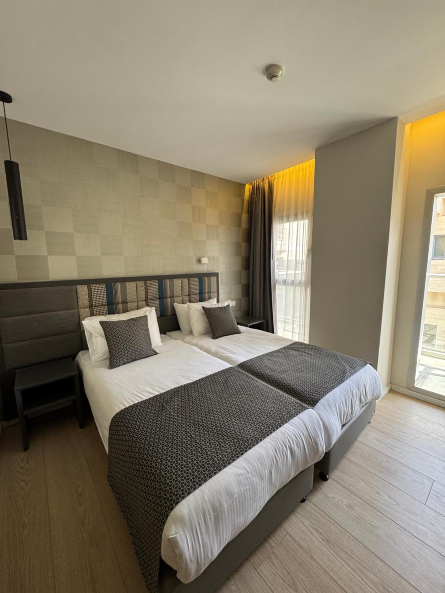Abratel Sea View Hotel Tel Aviv